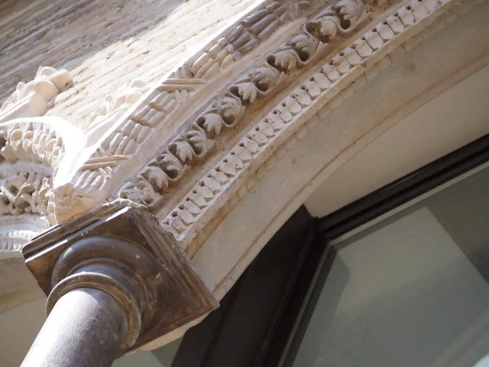 Imagen de ««Casa de las Conchas» – Palacio de los Vera»