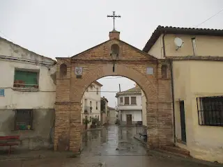 Imagen de «Arco del Lugar (Alberite de San Juan)»