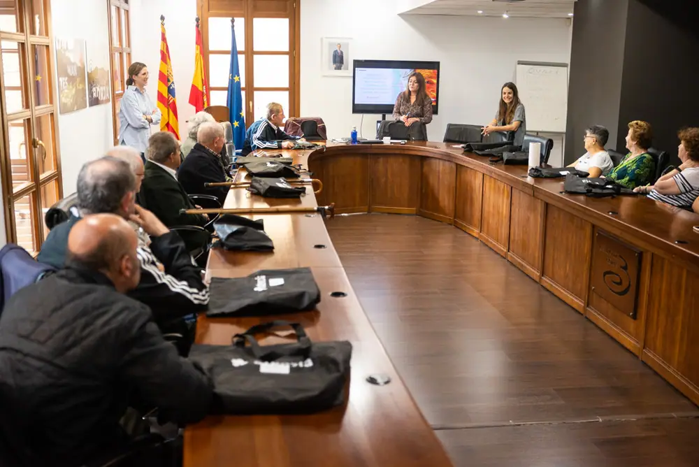 Imagen de «Tablets para la estimulación cognitiva y atención a la soledad de personas mayores en Comarca Campo de Borja»