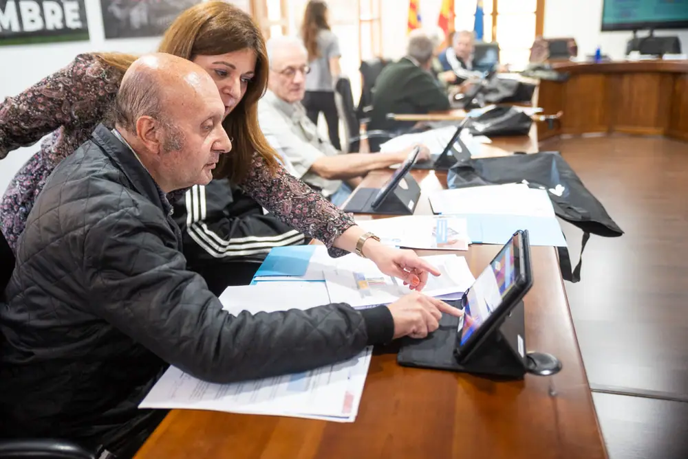 Imagen de «Tablets para la estimulación cognitiva y atención a la soledad de personas mayores en Comarca Campo de Borja»