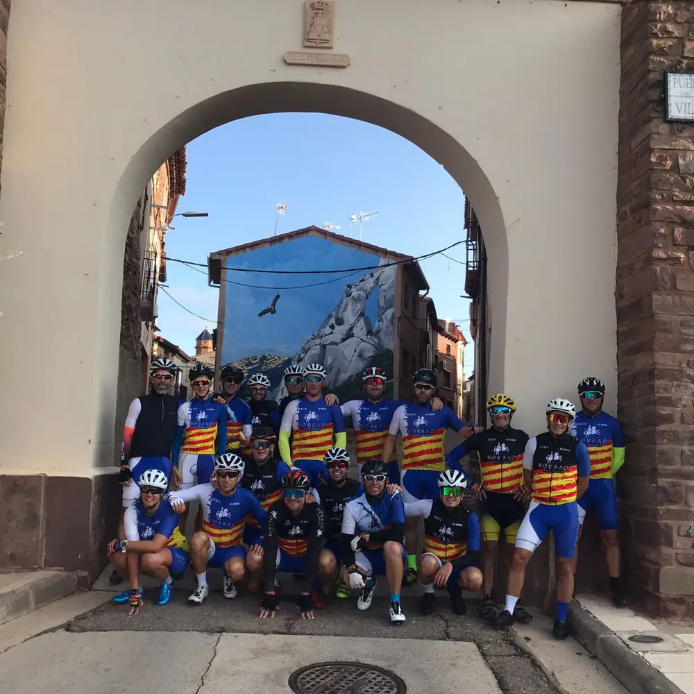 Imagen de «VUELTA A LA COMARCA CON LA AGRUPACIÓN DEPORTIVA HUECHA»