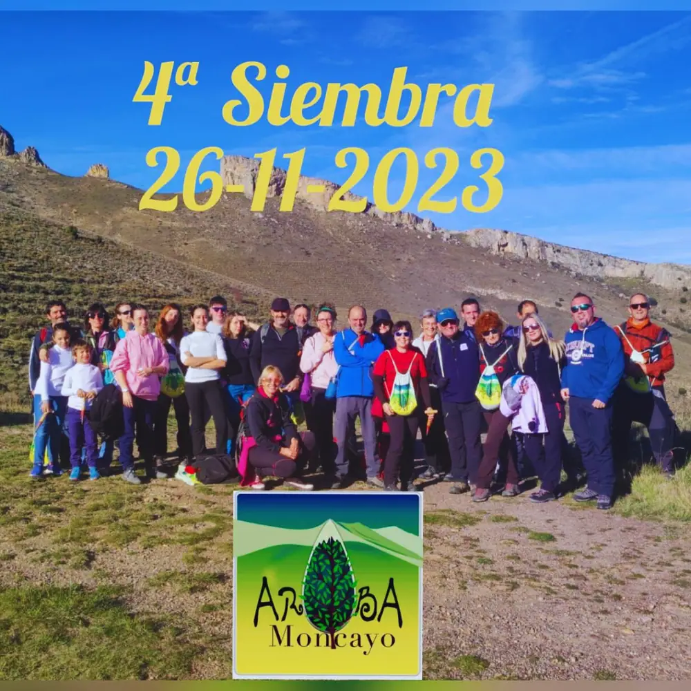 Imagen de «Fotos: Cuarta siembra de bellotas en las Peñas de Herrera»